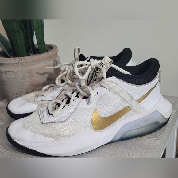 Kids Nike zoom crossover basketball shoes, unisex 6Y Big Boy - Picture 1 of 7